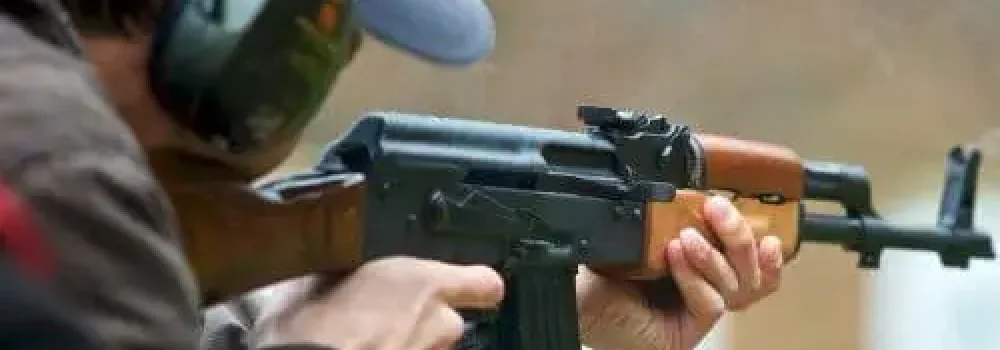 ak47-machine-guns-prague-1 (1)