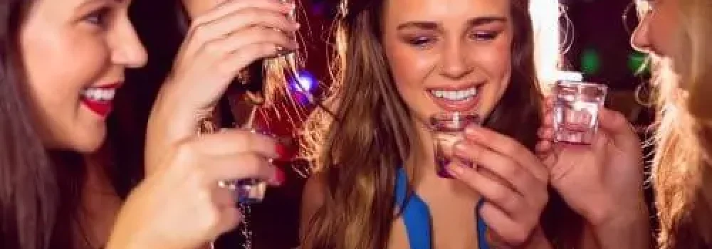 bar-crawl-hen-42
