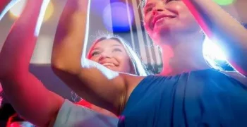bar-tour-hen (1)
