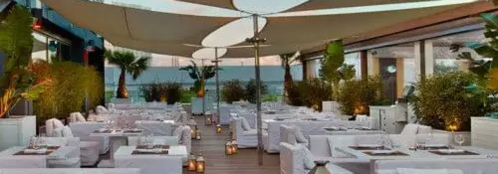 beach-club-barcelona-2