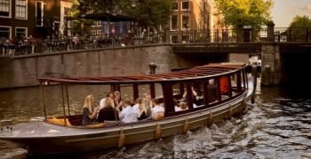 boat-cruise-amsterdam-4