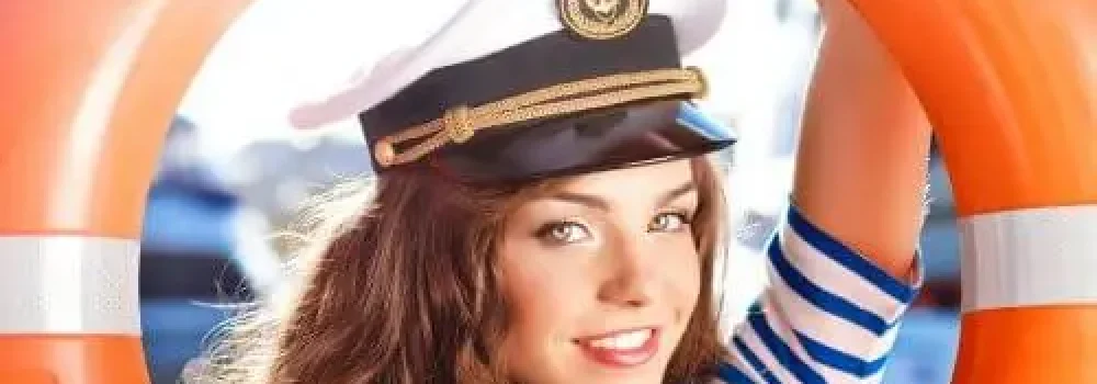 boat-cruise-strip-1