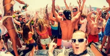 booze-cruise-9