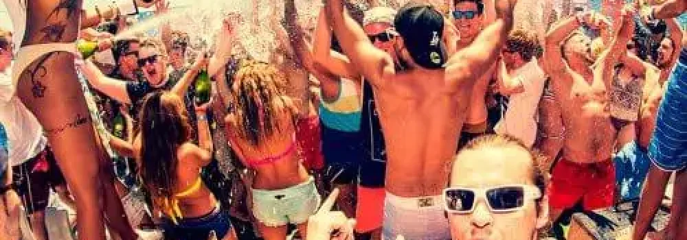 booze-cruise-9