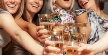 bottomless-pizza-prosecco-2