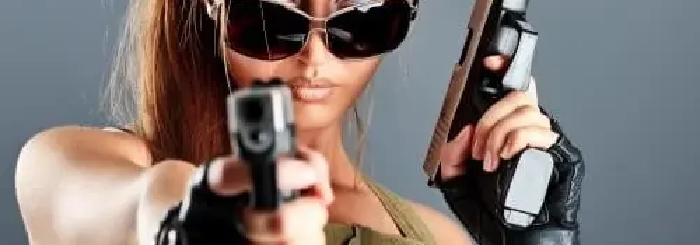 girls-with-guns (1)