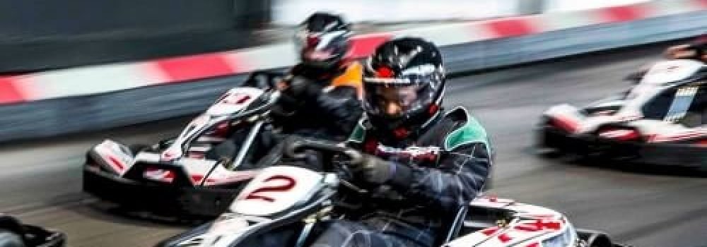 go-karting-indoor-team-sport