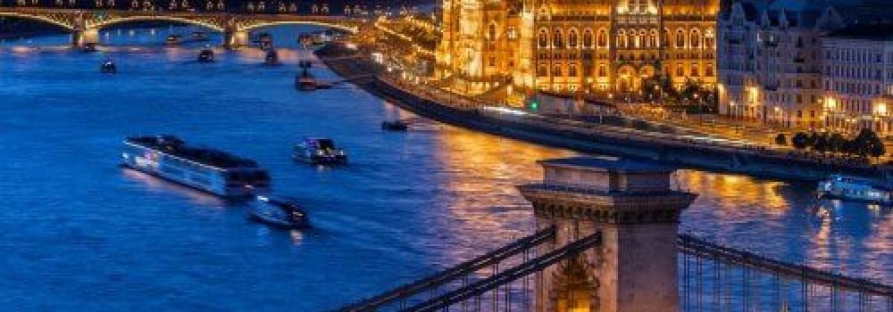 hen-river-cruise-strip-2