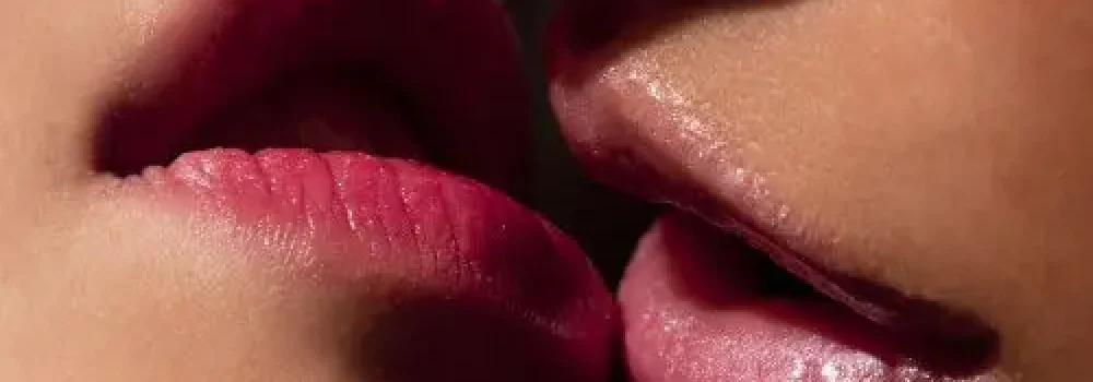 lesbian-strip-show (1)