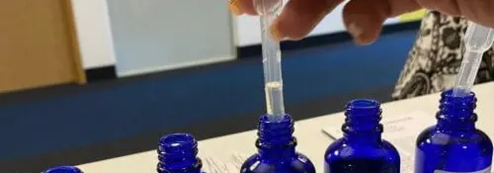 mobile-perfume-making (6)