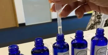 mobile-perfume-making (7)