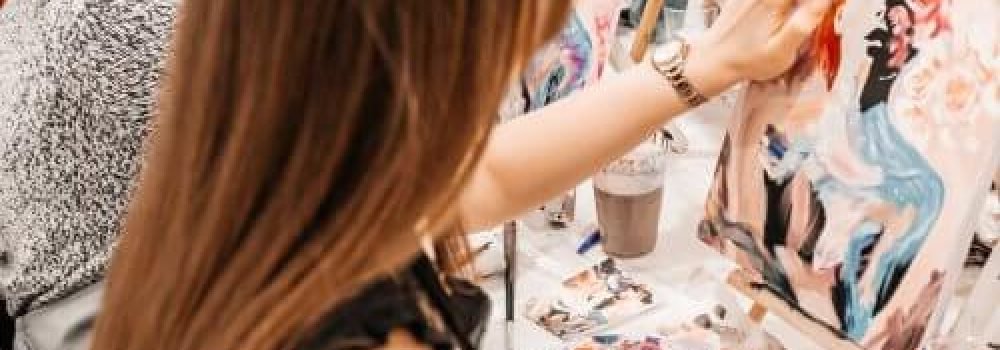paint and prosecco