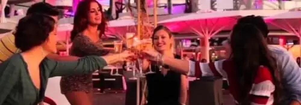 papagayo-beach-bar-1