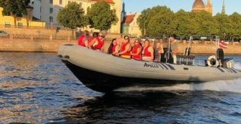 speedboat-ride-18735-2