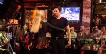 traditional-meal-irish-dancers-2